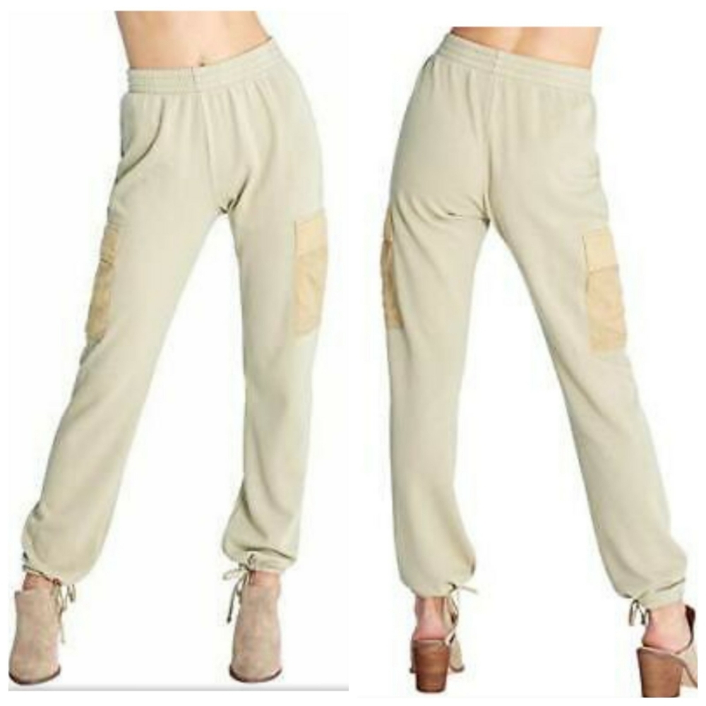 WILDFOX NIKKI CARGO SWEATPANTS.